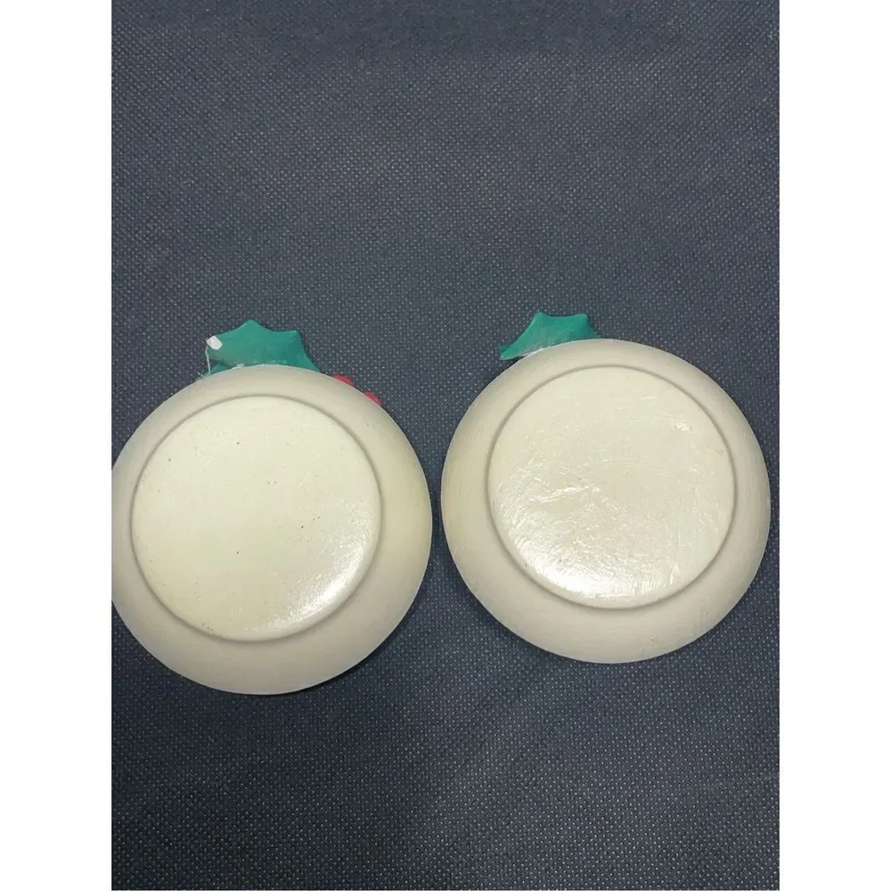 Two Holiday candle votives ￼